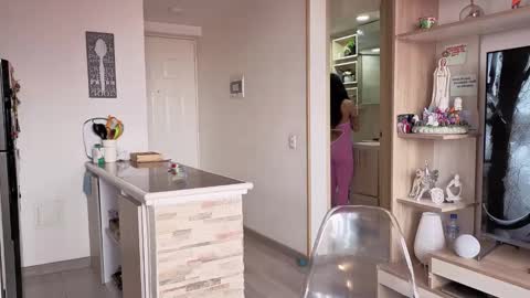 Melissa online show from February 12, 4:24 pm