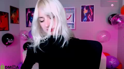 Melisa online show from November 2, 8:44 pm