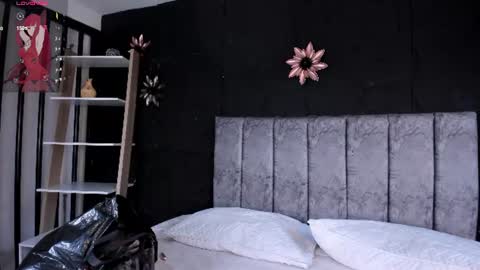 Snapshot of melisabostton_ chatting on June 17, 1:23 pm Melissa online show from June 17, 1:23 pm