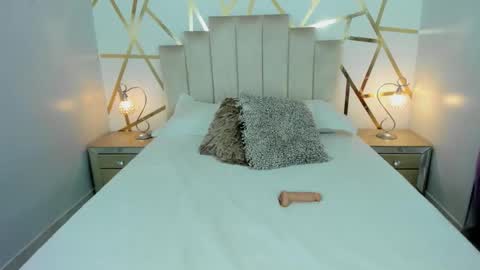 melisagrayy online show from March 2, 10:55 am