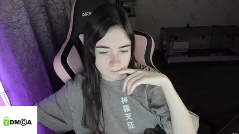 melisanilson online show from December 15, 9:31 pm