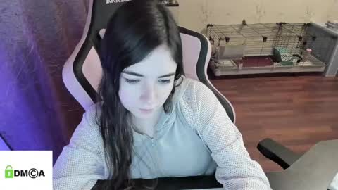 melisanilson online show from December 21, 12:09 am