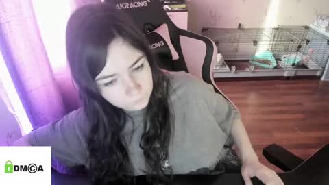 melisanilson online show from March 8, 7:49 am