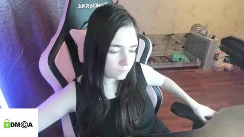 melisanilson online show from March 5, 8:16 pm