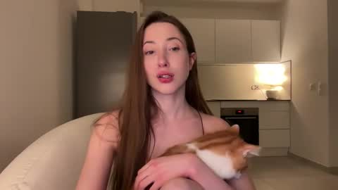 Melissa  Next live Dec 6st 2000 CET online show from March 11, 12:49 am