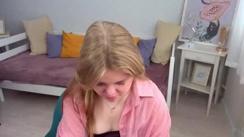 Sophia online show from April 24, 5:54 am