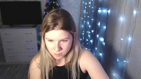 Snapshot of melissa__ray chatting on January 10, 6:38 pm Melissa Ray online show from January 10, 6:38 pm