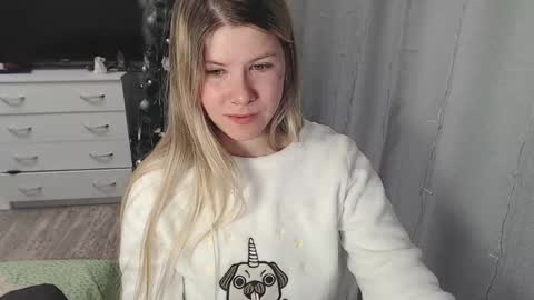 Snapshot of melissa__ray chatting on January 24, 8:22 pm Melissa Ray online show from January 24, 8:22 pm