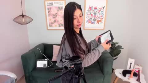 Melissa 3 online show from January 17, 8:08 am