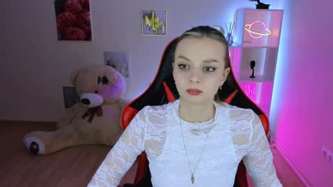 Melissa online show from February 4, 2:28 am