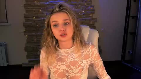 Melissa online show from February 11, 11:22 pm