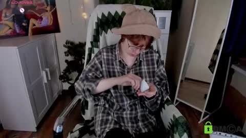 Melissa online show from November 30, 3:38 pm