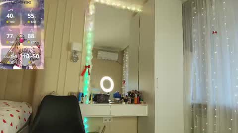 Snapshot of melissa_yamazaki chatting on June 11, 1:38 am Lisaa online show from June 11, 1:38 am