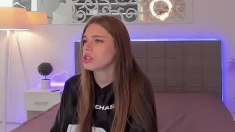 MelissaCrayzy online show from March 29, 5:51 am