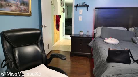 Snapshot of melissacumms chatting on September 22, 2:30 pm Mistress Missy online show from September 22, 2:30 pm