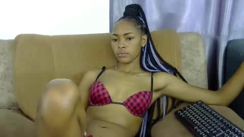 Snapshot of melissah_hot chatting on February 10, 7:58 am melissah_hot online show from February 10, 7:58 am