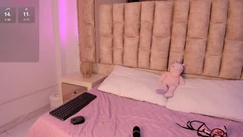 melissalove3 online show from October 2, 6:53 am