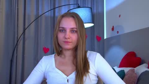 Snapshot of melissamelrey chatting on July 5, 8:43 am MelissaBerry online show from July 5, 8:43 am