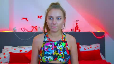 Snapshot of melissamelrey chatting on July 20, 12:40 pm MelissaBerry online show from July 20, 12:40 pm