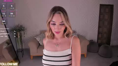 Snapshot of melissamoore_ chatting on November 12, 2:45 am Call me Meli online show from November 12, 2:45 am