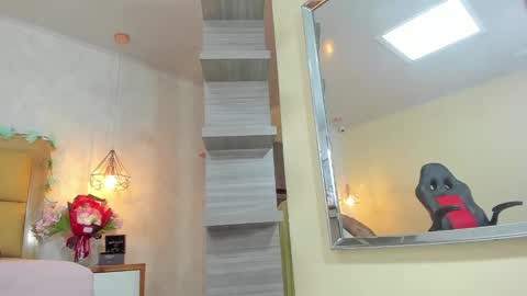    online show from January 17, 7:50 pm