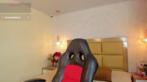    online show from April 15, 7:43 pm