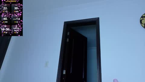 Snapshot of melissasamm chatting on September 19, 12:28 pm MelissaSam online show from September 19, 12:28 pm