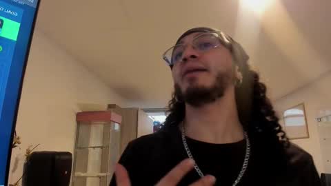 Melkkor Independient Model online show from February 16, 8:05 pm