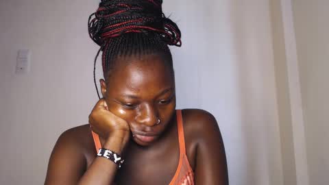 Snapshot of mellanin_pretty_ chatting on December 22, 5:12 am . online show from December 22, 5:12 am