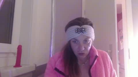 Snapshot of melli23 chatting on November 30, 9:08 pm Melli online show from November 30, 9:08 pm