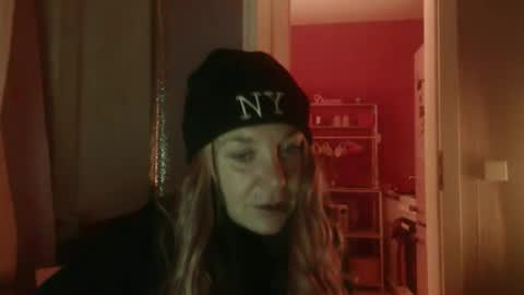 Snapshot of melli23 chatting on February 8, 6:00 pm Melli online show from February 8, 6:00 pm