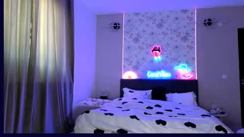 Snapshot of mellisaangel chatting on June 11, 8:23 am MellisaAngel online show from June 11, 8:23 am