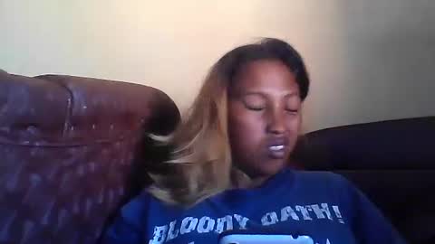 mellissa online show from April 21, 1:17 pm