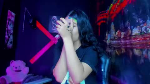 melllks online show from August 1, 9:57 pm