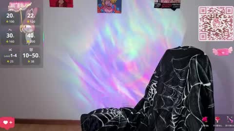 Snapshot of mellody_gho chatting on May 18, 1:28 pm mellody online show from May 18, 1:28 pm