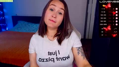 Snapshot of mellovell chatting on September 15, 9:42 am Mel online show from September 15, 9:42 am