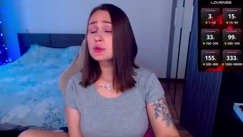 Snapshot of mellovell chatting on October 9, 11:19 am Mel online show from October 9, 11:19 am