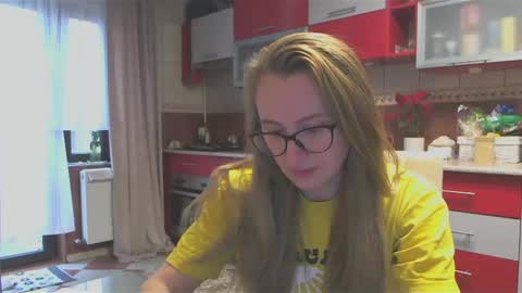 Melly online show from February 12, 7:44 am