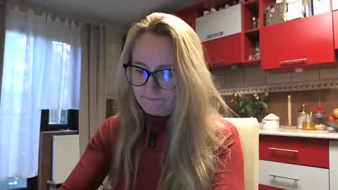 Melly online show from October 22, 6:24 am