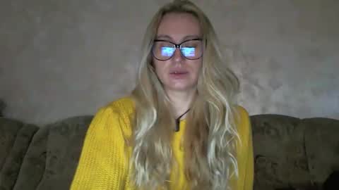 Melly online show from December 23, 8:01 am