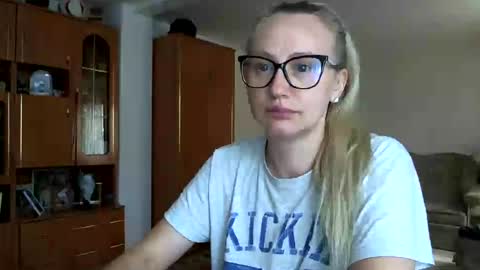 Melly online show from June 29, 7:36 am