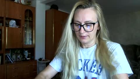 Melly online show from June 29, 12:49 pm