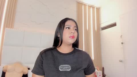 MELODDY PARKERR online show from April 18, 12:09 pm