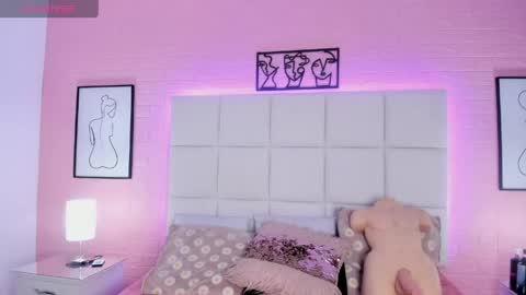 MELODDY PARKERR online show from April 23, 12:29 pm