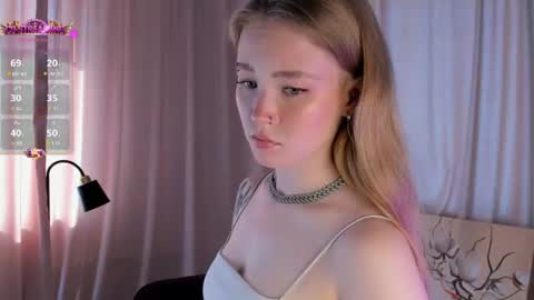 Snapshot of melodievejar chatting on July 27, 4:30 am melodievejar online show from July 27, 4:30 am