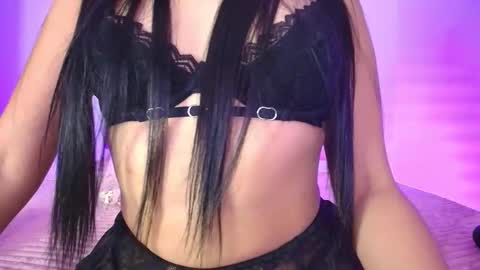 Snapshot of melody__77 chatting on November 15, 3:48 am online show from November 15, 3:48 am