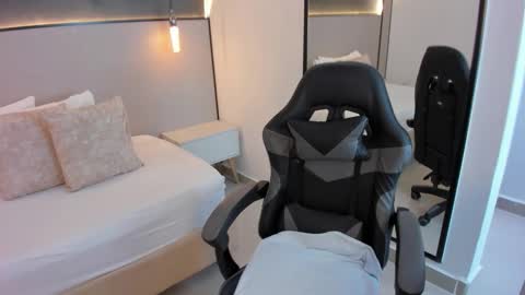 Melody  online show from November 25, 12:27 pm