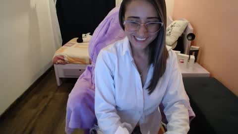 Snapshot of melody_sofia1 chatting on December 9, 11:45 pm Melody online show from December 9, 11:45 pm