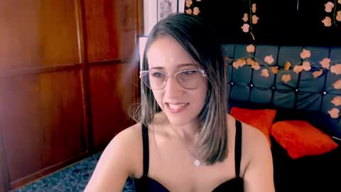 Snapshot of melody_sofia1 chatting on September 12, 10:43 pm Melody online show from September 12, 10:43 pm