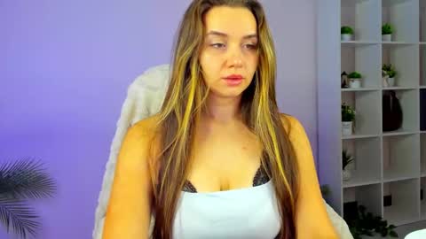 melody_sol online show from November 26, 4:13 am